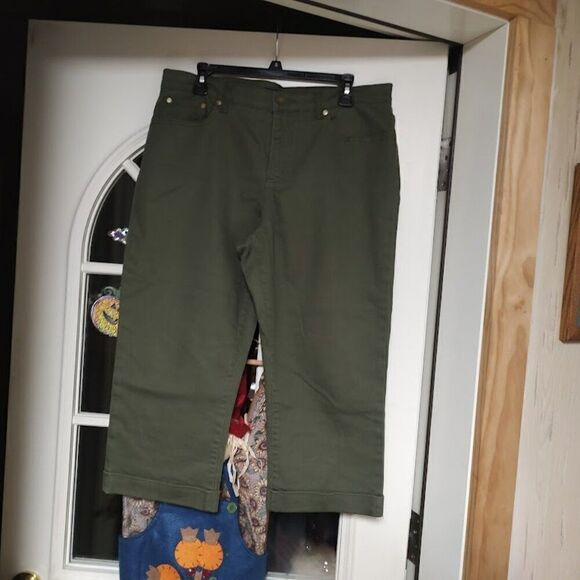 Chaps Olive Green Cropped Jeans Size Women's 12 - Picture 1 of 4